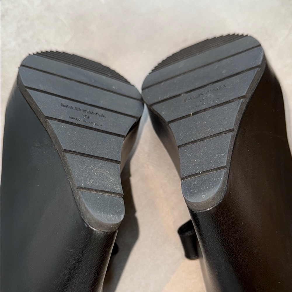 Balenciaga Studded Black Women's Sandals (39) - Picture 5 of 7